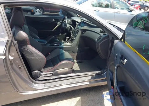 2014 Hyundai Genesis 2.0T R-Spec z USA, uszkodzony, nr VIN KMHHT6KD6EU114447